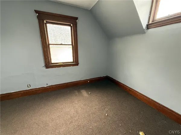 $2,100 | 154 Seeley Avenue, Syracuse, NY 13205