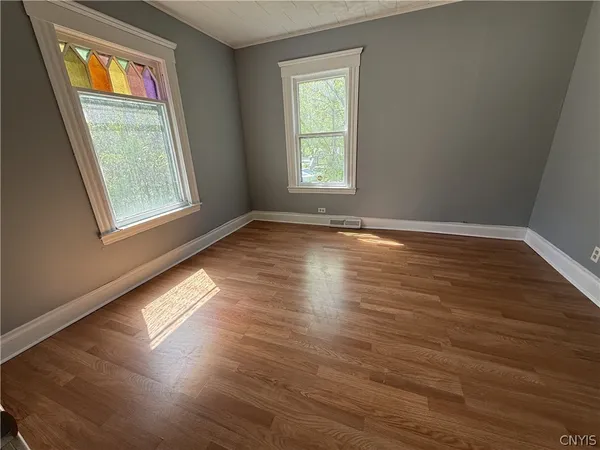 $2,100 | 154 Seeley Avenue, Syracuse, NY 13205