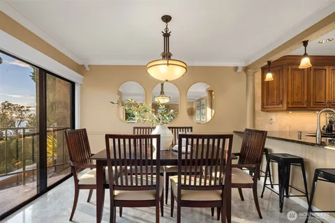 $1,550,000 | 6436 Lake Washington Boulevard Northeast, Unit 5, Kirkland, WA 98033