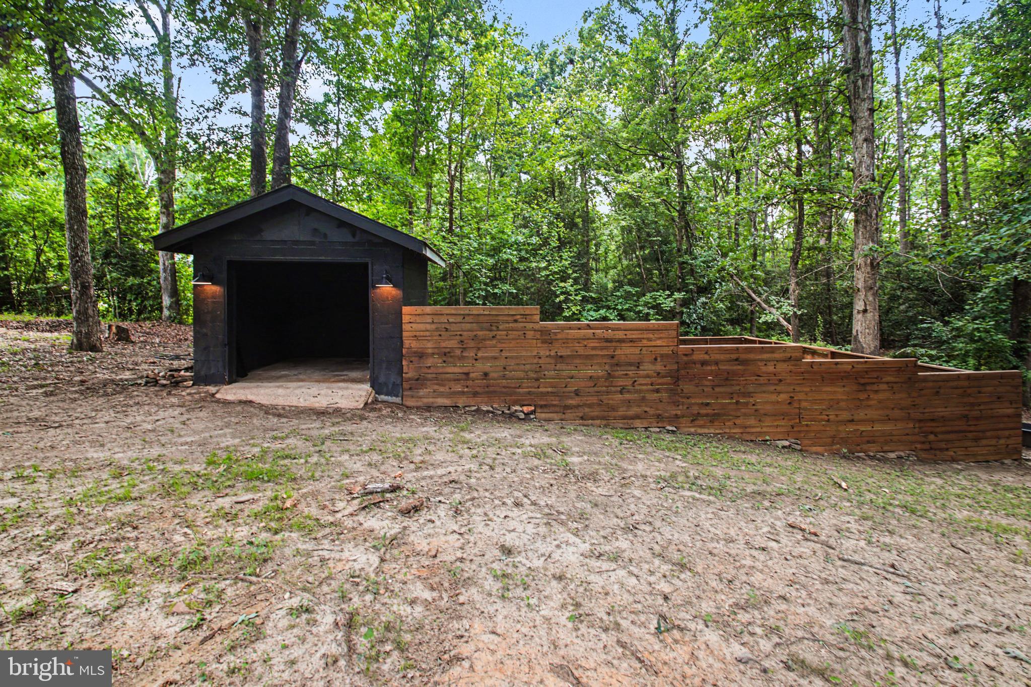 10224 Mill Pond Road Spotsylvania, VA 22551 - Photo 42 of 52 Enclosed Dog Run Area