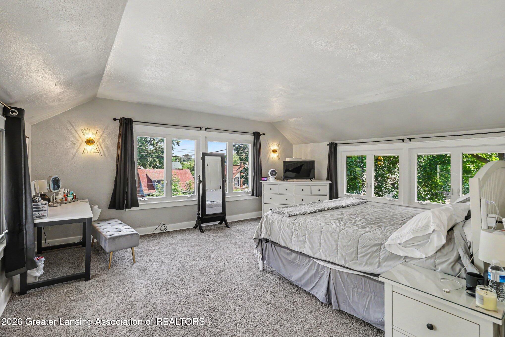 1712 Osborn Road Lansing, MI 48915 - Photo 19 of 34 020_file_5899