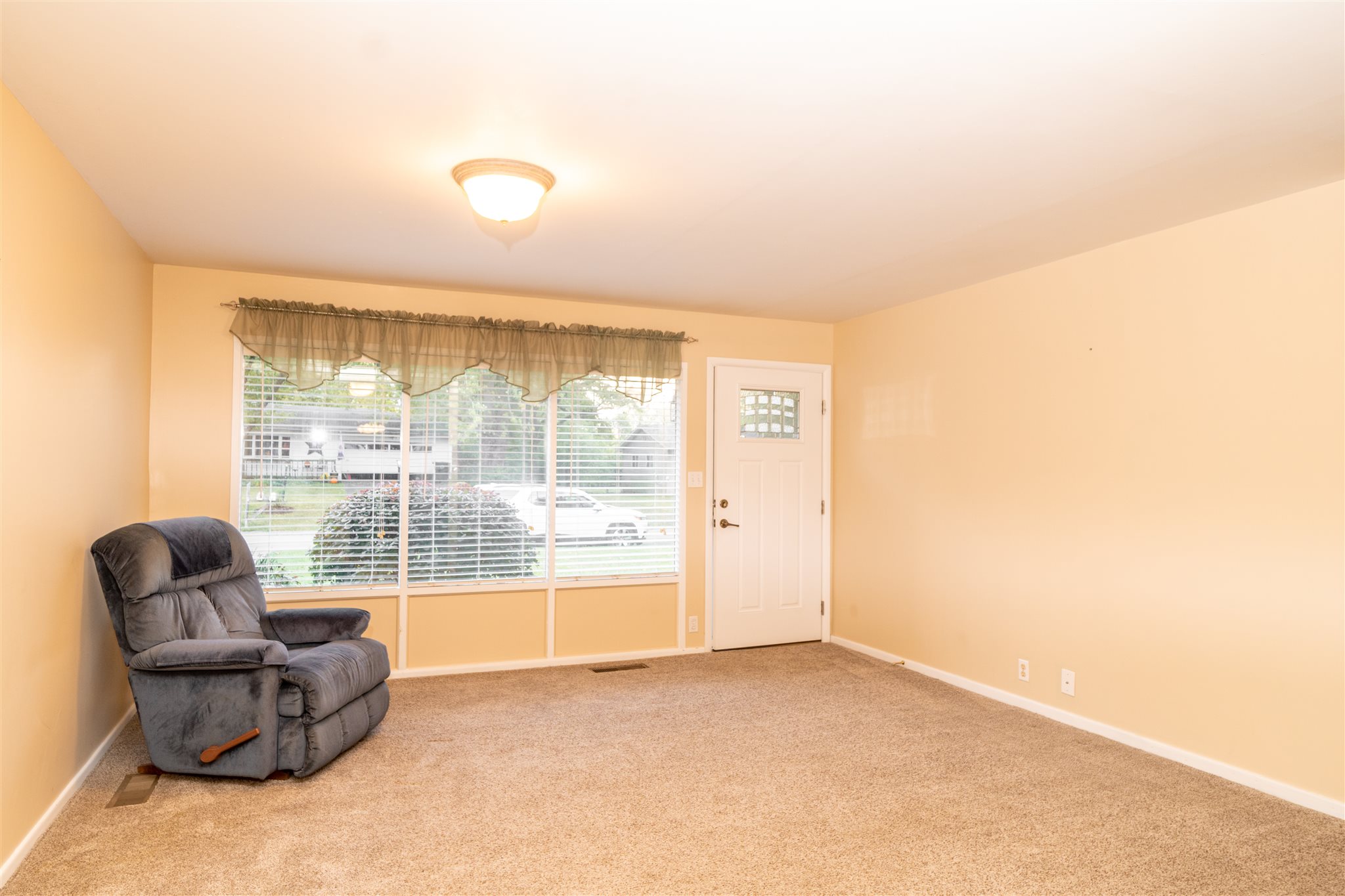 1909 North Duane Road Muncie, IN 47304 - Photo 2 of 18 Gallery Image 2