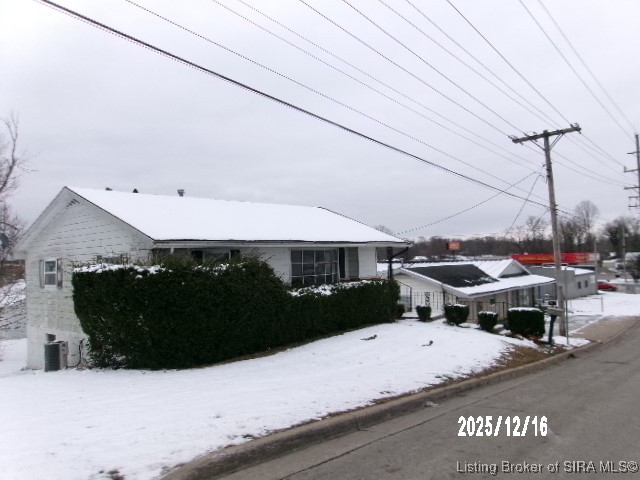 1502 Beech Street Bedford, IN 47421 - Photo 1 of 12