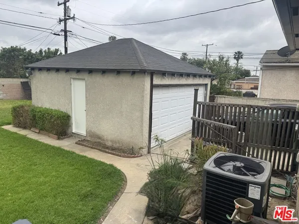$835,000 | 9520 South 2nd Avenue, Inglewood, CA 90305