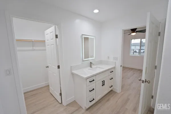 $329,900 | Undisclosed Address, Bakersfield, CA 93307