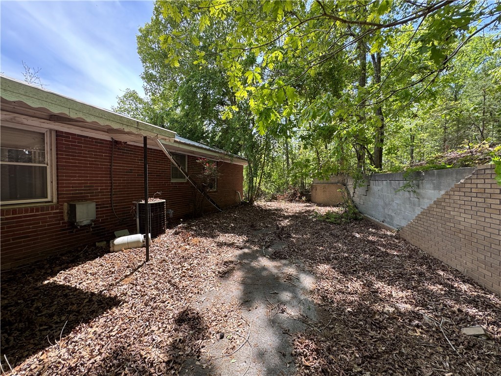 13352 Highway 76 Gray Court, SC 29645 - Photo 34 of 40