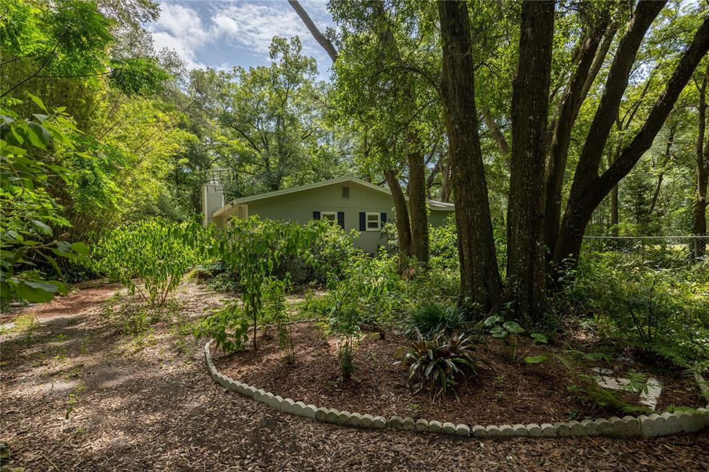 11212 Southwest 86th Place Gainesville, FL 32608 - Photo 47 of 50