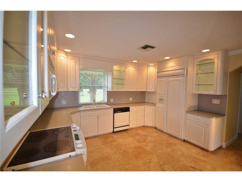 13400 Luray Road Southwest Ranches, FL 33330 - Photo 4 of 13 Kitchen