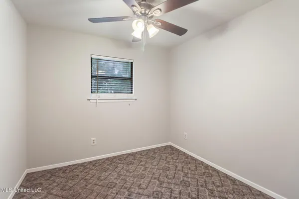$1,325 | 15241 Parkwood Drive North, Unit D, Gulfport, MS 39503