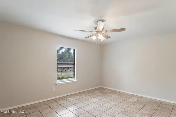 $1,325 | 15241 Parkwood Drive North, Unit D, Gulfport, MS 39503