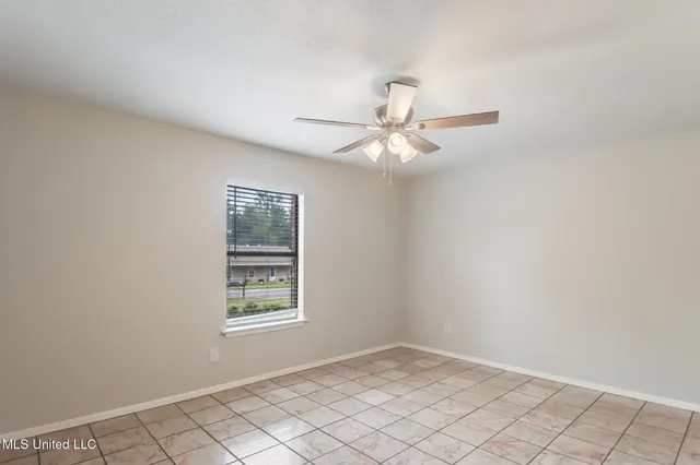 $1,325 | 15241 Parkwood Drive North, Unit D, Gulfport, MS 39503