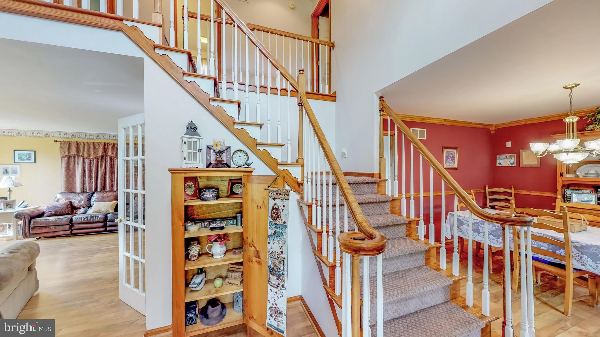 18 Spring Road Boyertown, PA 19512 - Photo 11 of 44 Foyer / stairs