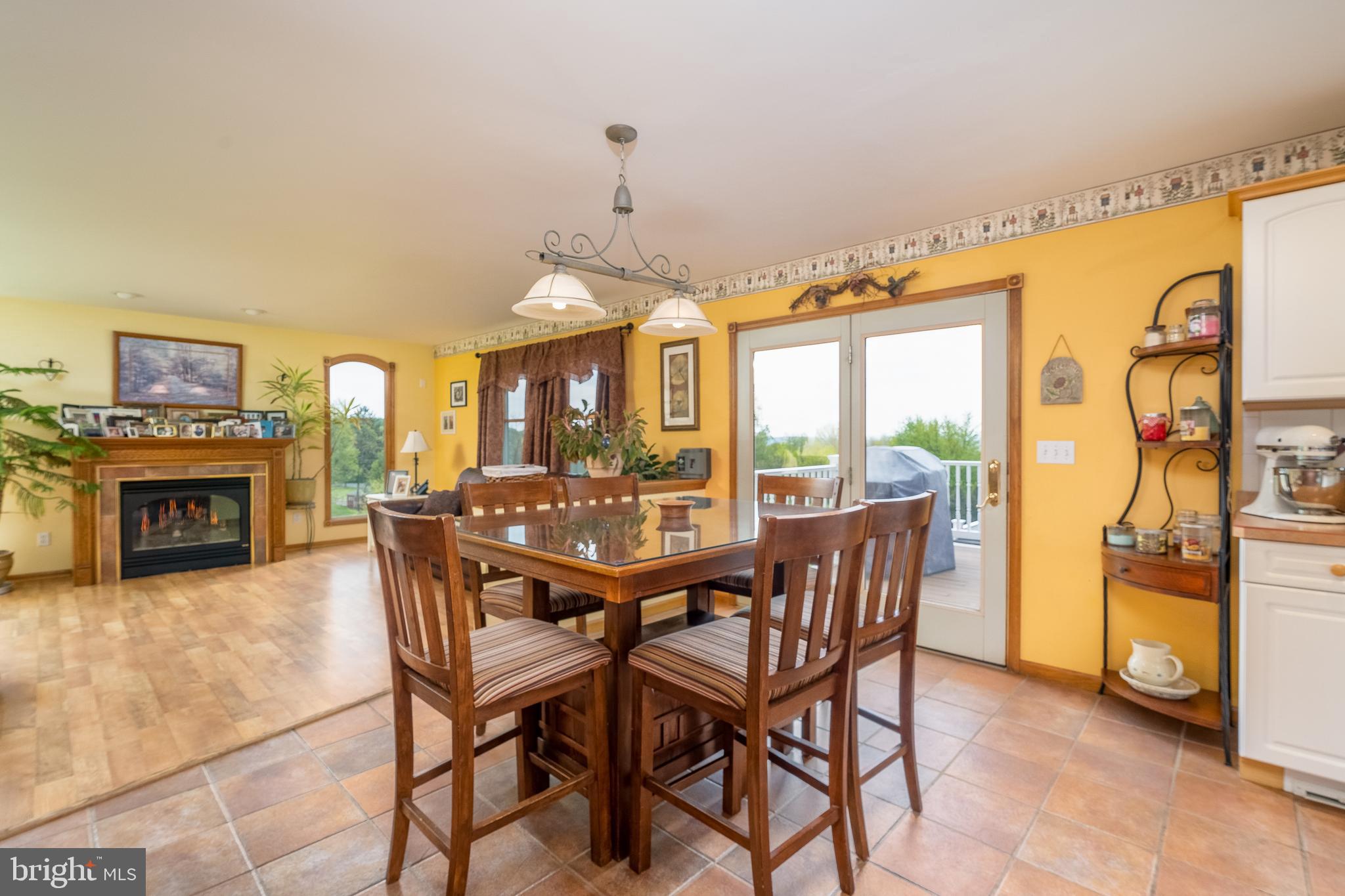 18 Spring Road Boyertown, PA 19512 - Photo 6 of 44 Breakfast Area