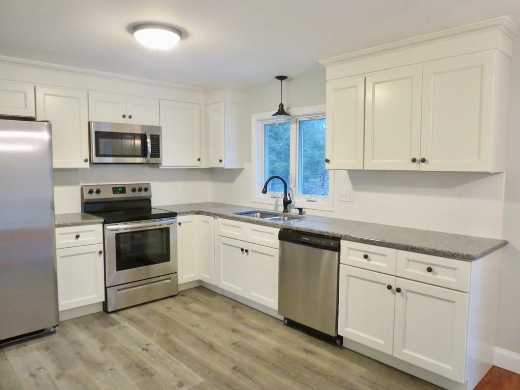 46 Wells Park Road Sturbridge, MA 01566 - Photo 3 of 17 Gallery Image 3