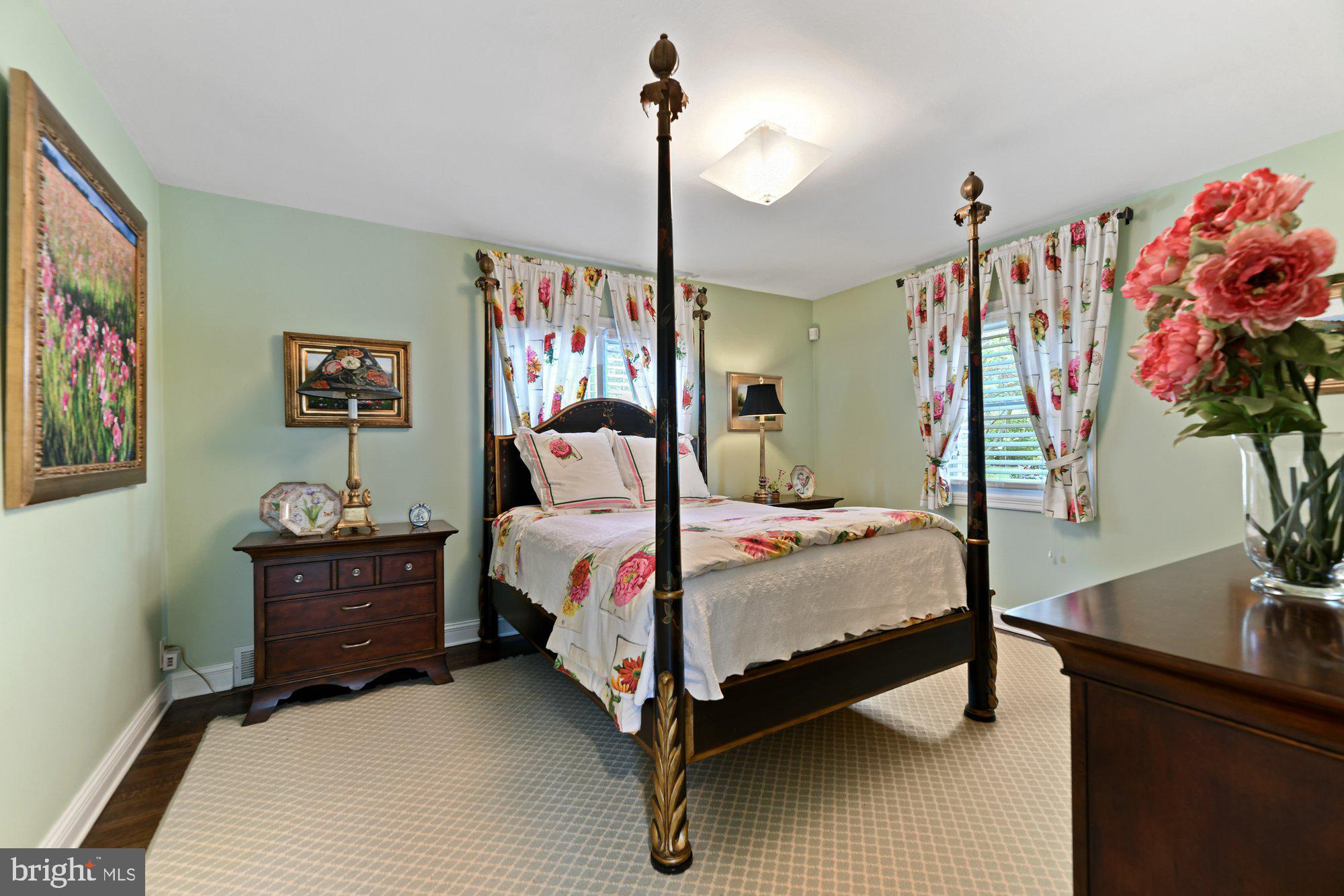 5710 Oakshire Road Baltimore, MD 21209 - Photo 13 of 27 Gallery Image 13