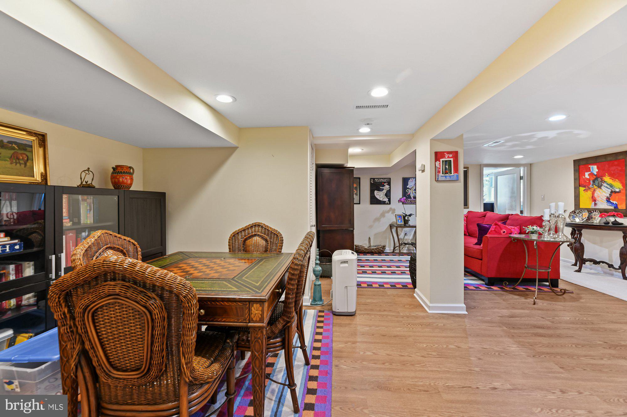 5710 Oakshire Road Baltimore, MD 21209 - Photo 17 of 27 Gallery Image 17