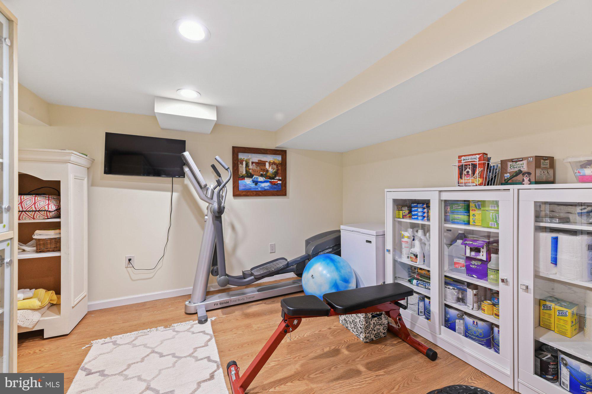 5710 Oakshire Road Baltimore, MD 21209 - Photo 22 of 27 Exercise/craft room