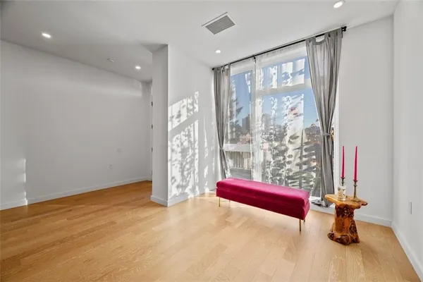 $3,700 | 112 Burrows Street, Pittsburgh, PA 15213