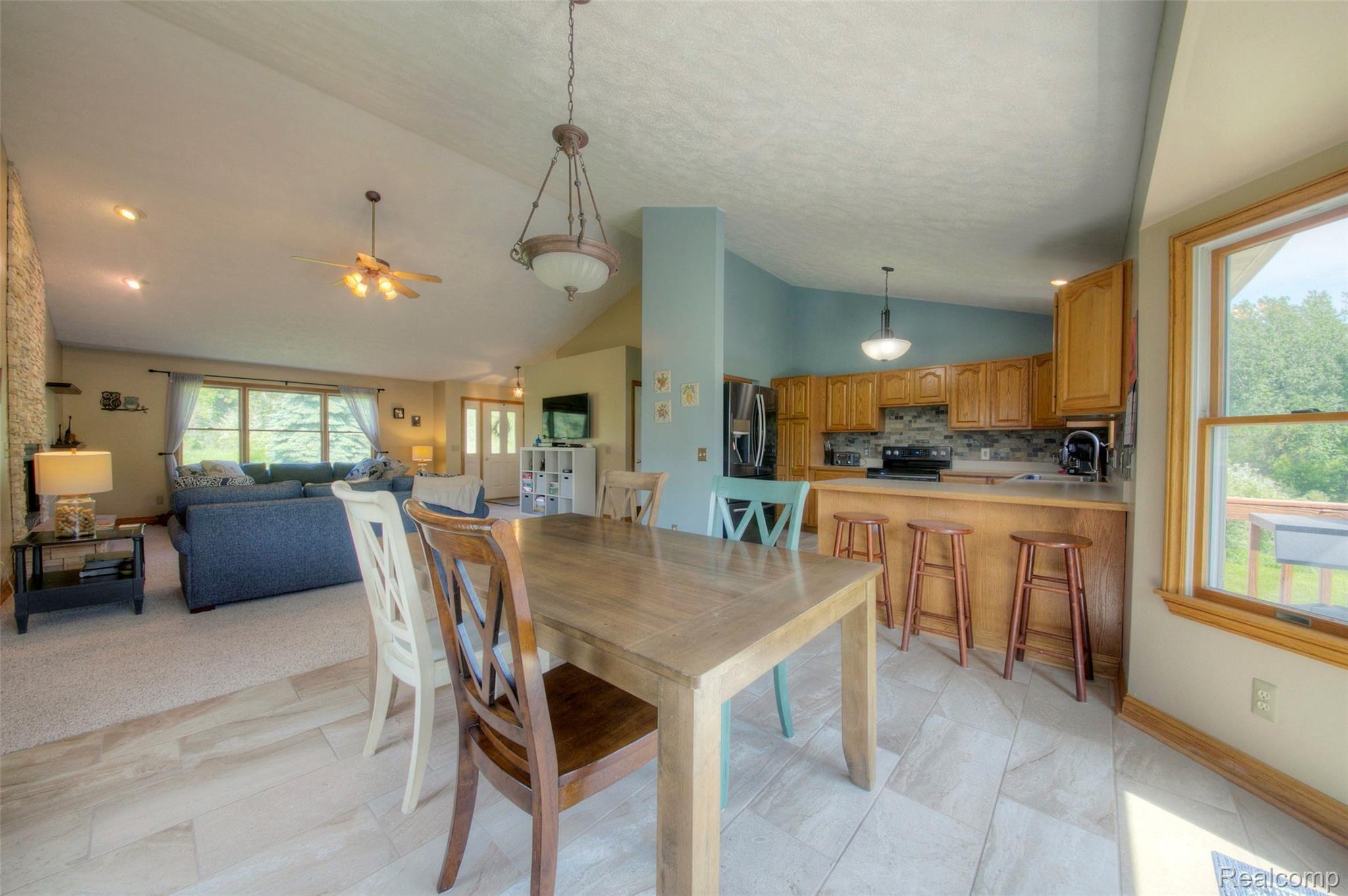 5591 Pingree Road Howell, MI 48843 - Photo 11 of 63 930A4417_8_9.jpg