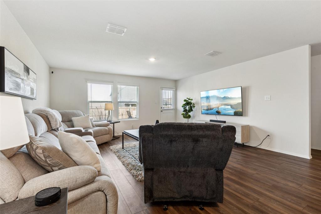 425 Sweetshade Lane Princeton, TX 75407 - Photo 10 of 29 a living room with furniture and a window