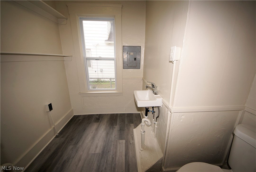 11904 Triskett Road Cleveland, OH 44111 - Photo 13 of 25 Gallery Image 13