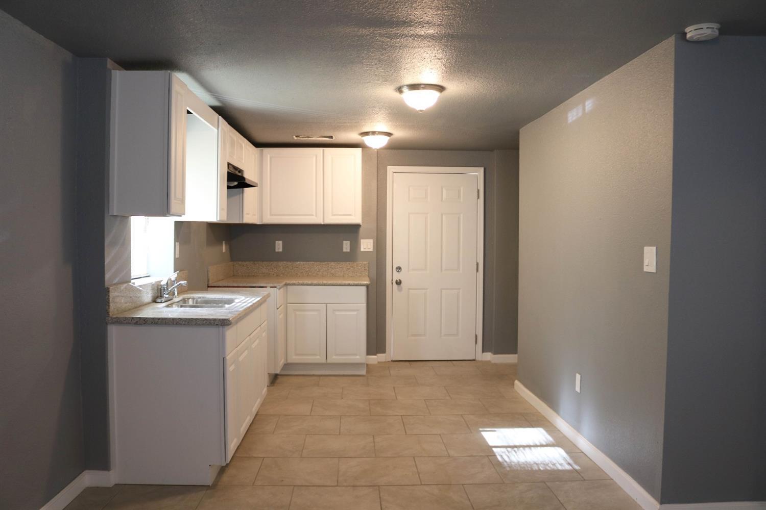 324 North Filbert Road Exeter, CA 93221 - Photo 5 of 12 Additional Photo