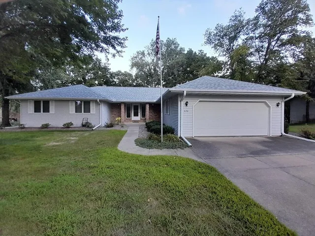 $429,000 | 620 Pioneer Road, Platteville, WI 53818