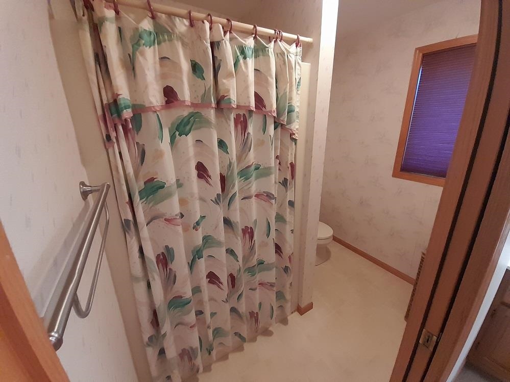 620 Pioneer Road Platteville, WI 53818 - Photo 16 of 59