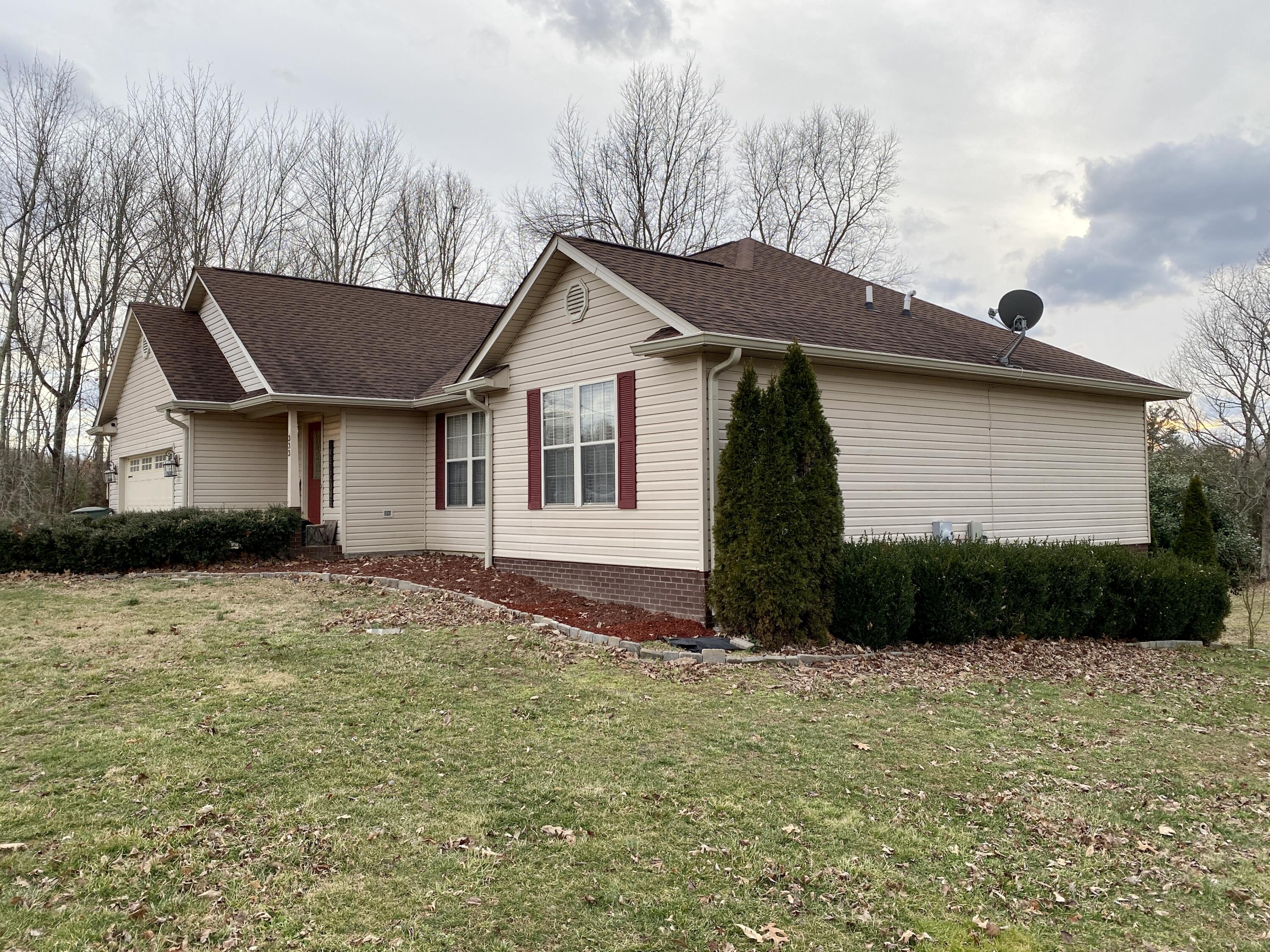 333 Grandview Lane Strunk, KY 42649 - Photo 3 of 64 49AF0611-3579-48D7-88DD-12C1983C53B2