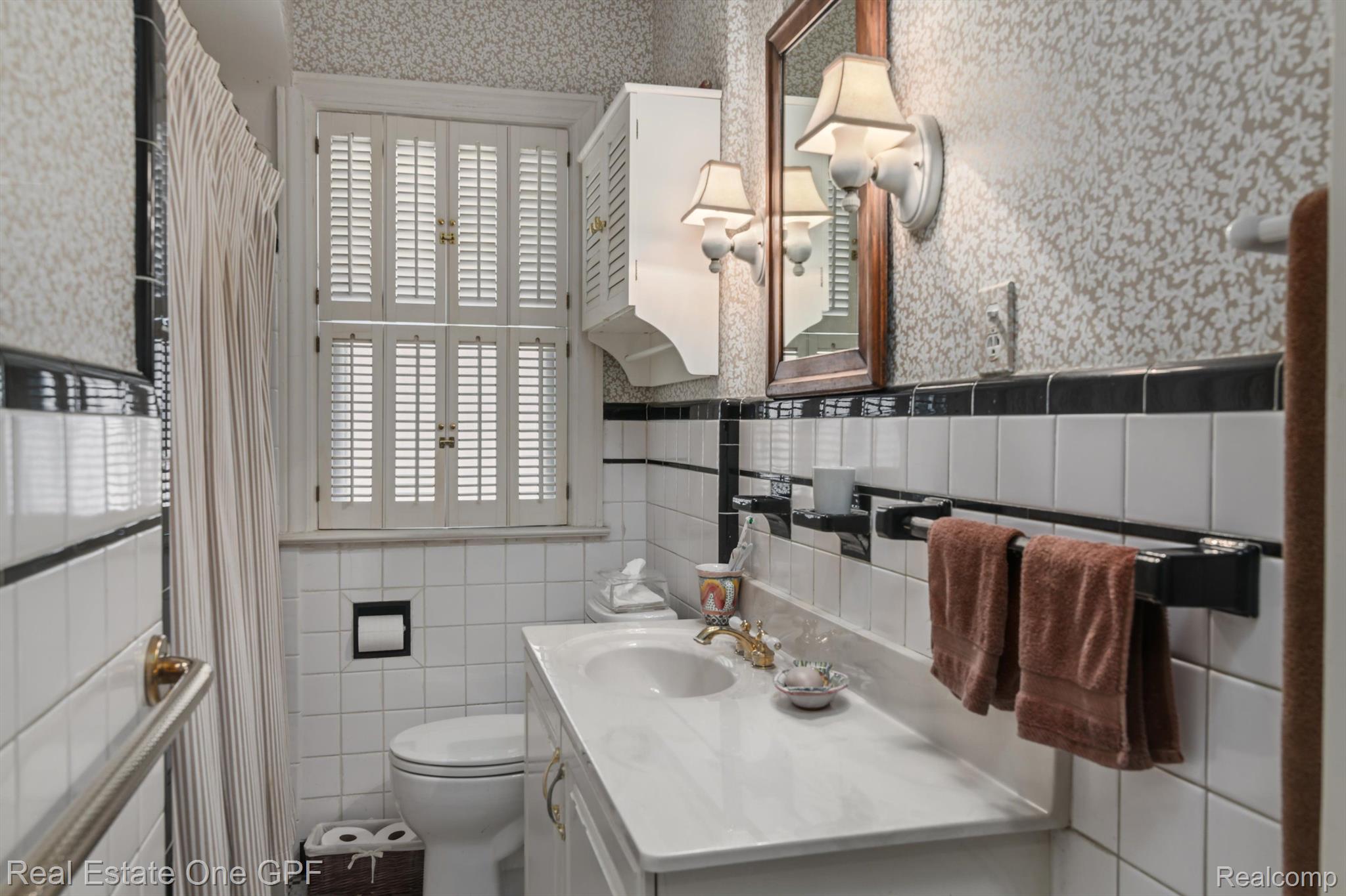 546 Neff Road Grosse Pointe, MI 48230 - Photo 10 of 38 Gallery Image 10