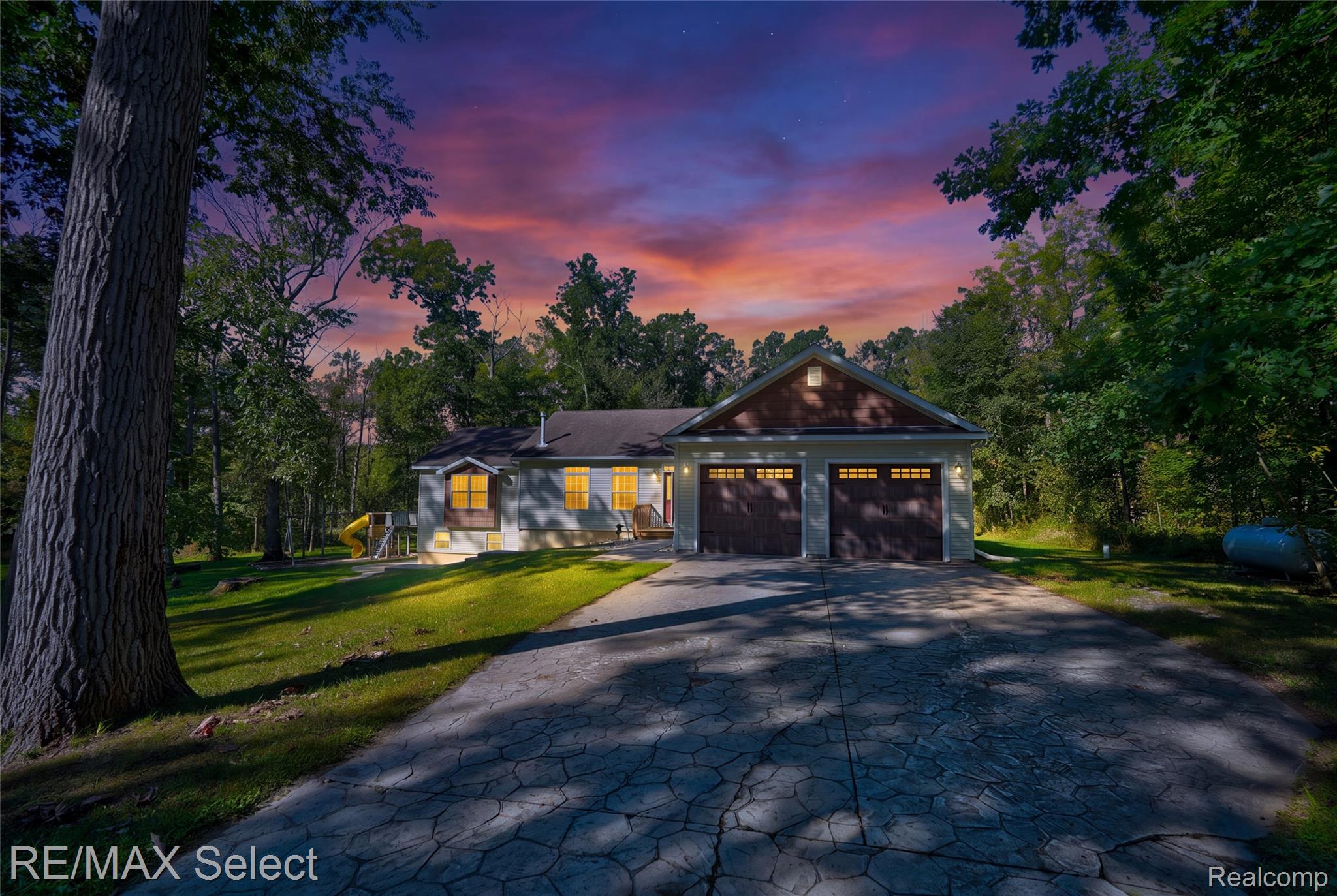 14424 Cole Road Linden, MI 48451 - Photo 10 of 51 14424 Cole Rd 28.JPG