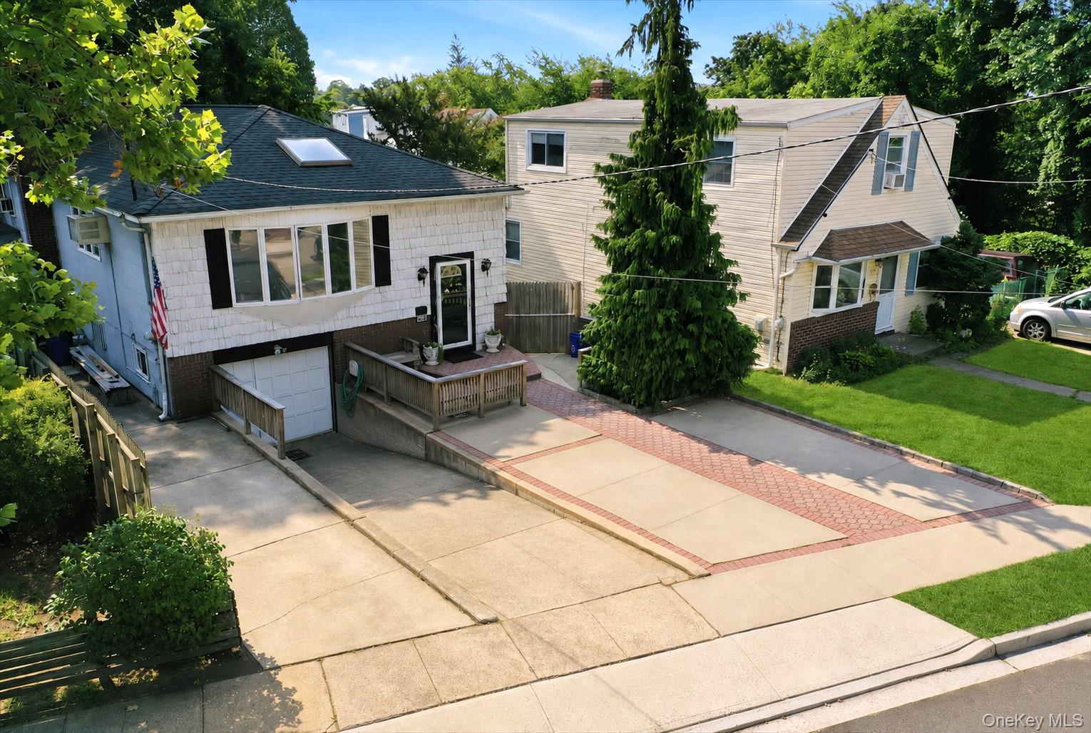 167 Lyon Street Valley Stream, NY 11580 - Photo 6 of 35