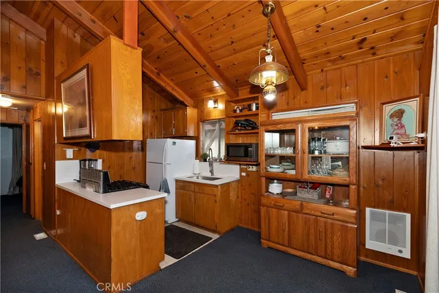 a view of a storage & utility room