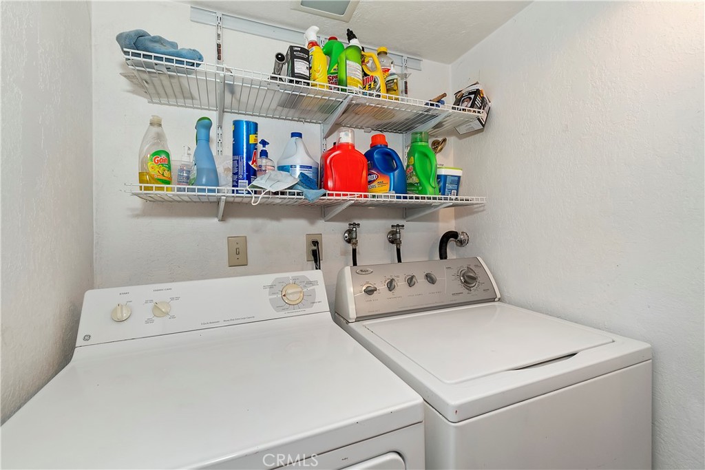 558 Rose Twin Peaks, CA 92391 - Photo 23 of 31 a utility room with dryer and washer