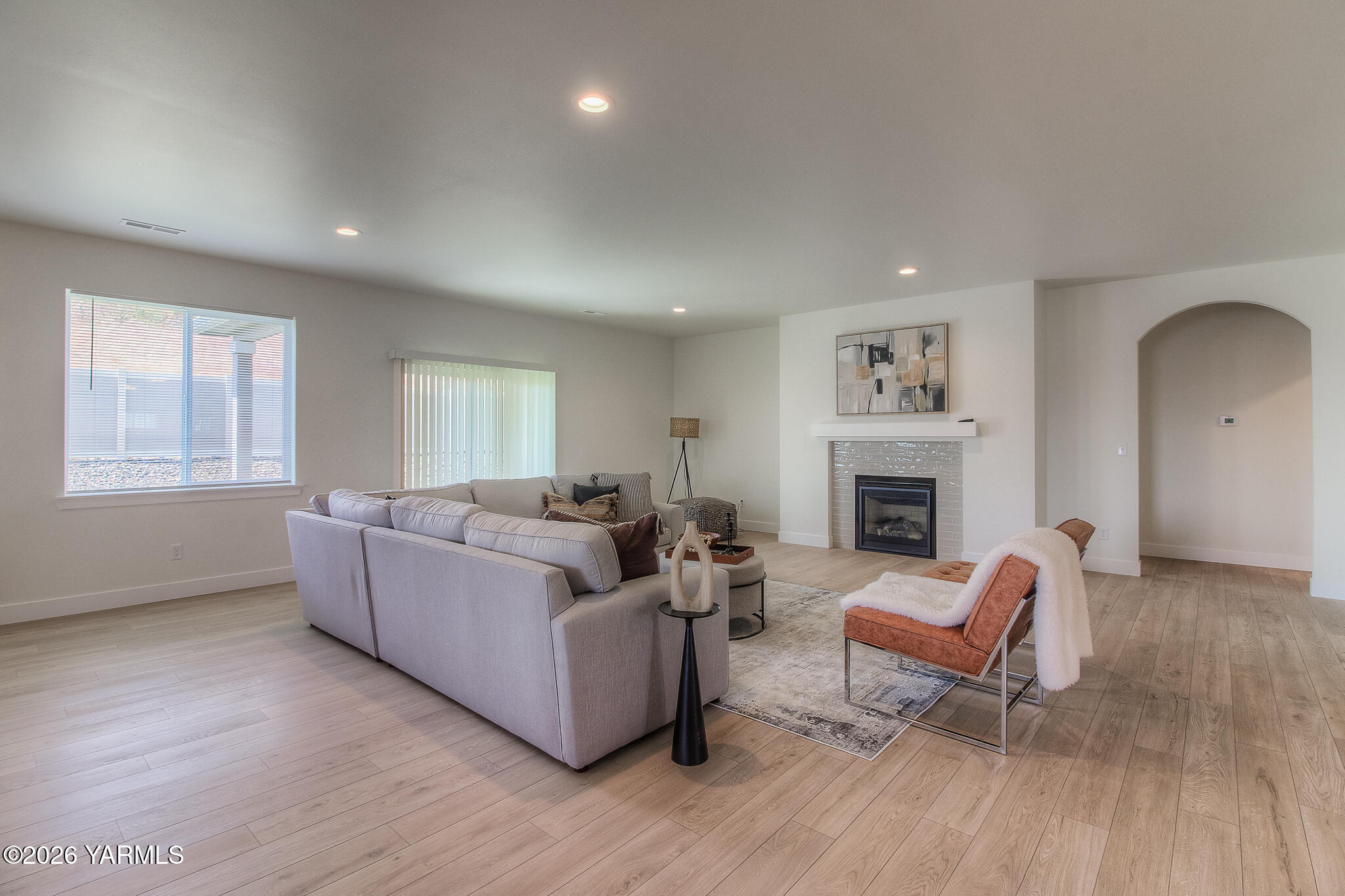 404 South 90th Avenue Yakima, WA 98908 - Photo 6 of 21 Great Room #3