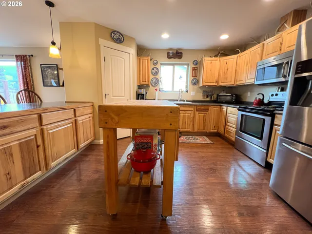 $380,000 | 239 Elk View Drive, Canyon City, OR 97820