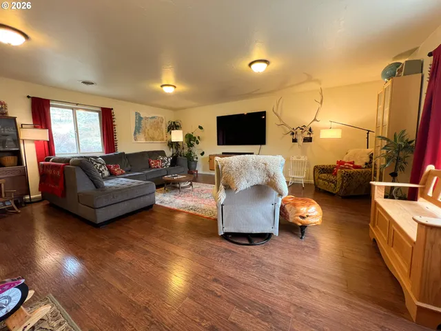 $380,000 | 239 Elk View Drive, Canyon City, OR 97820