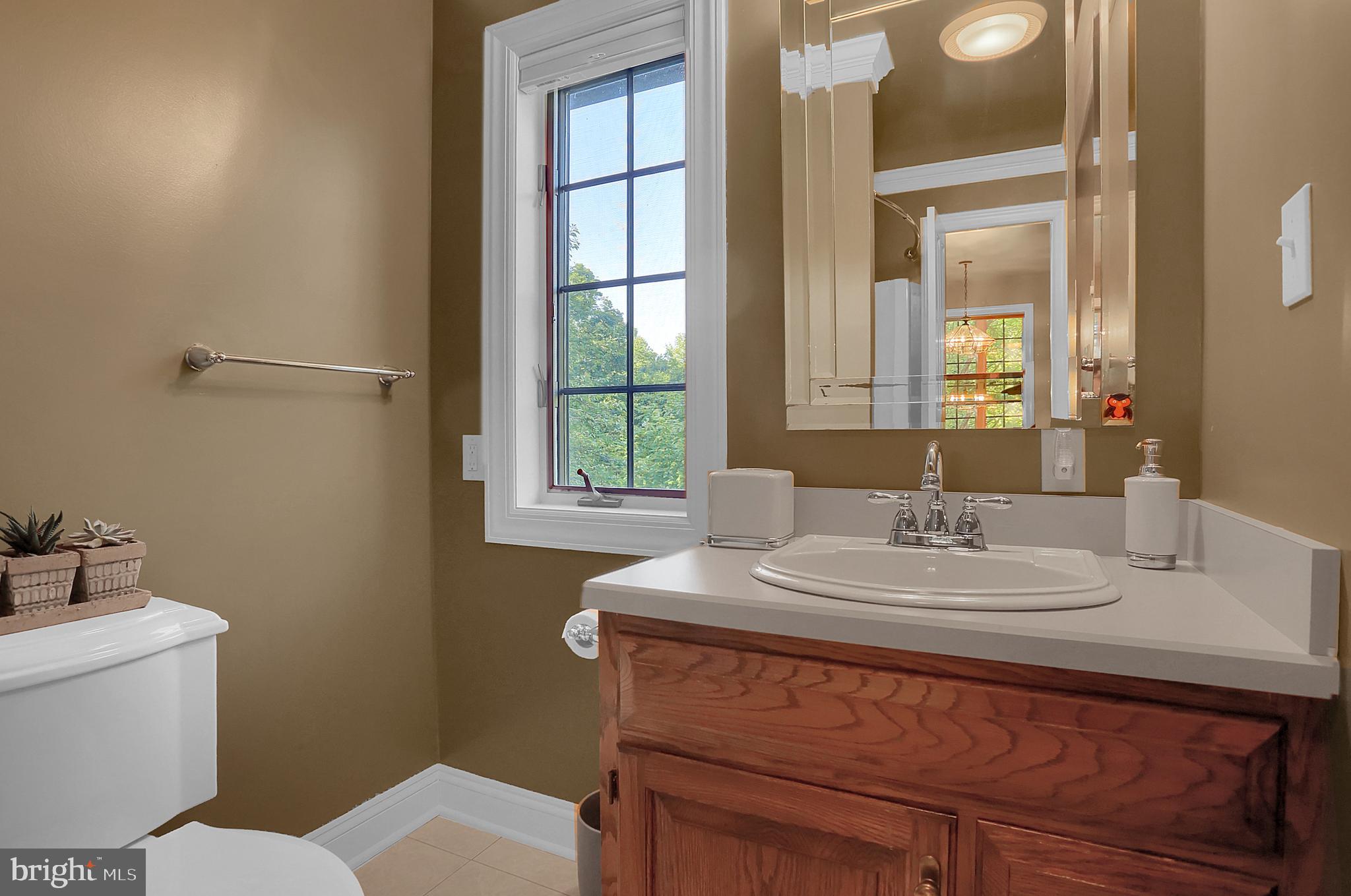 13 Dexter Drive Windsor, PA 17366 - Photo 27 of 48 In-law apt - full bath