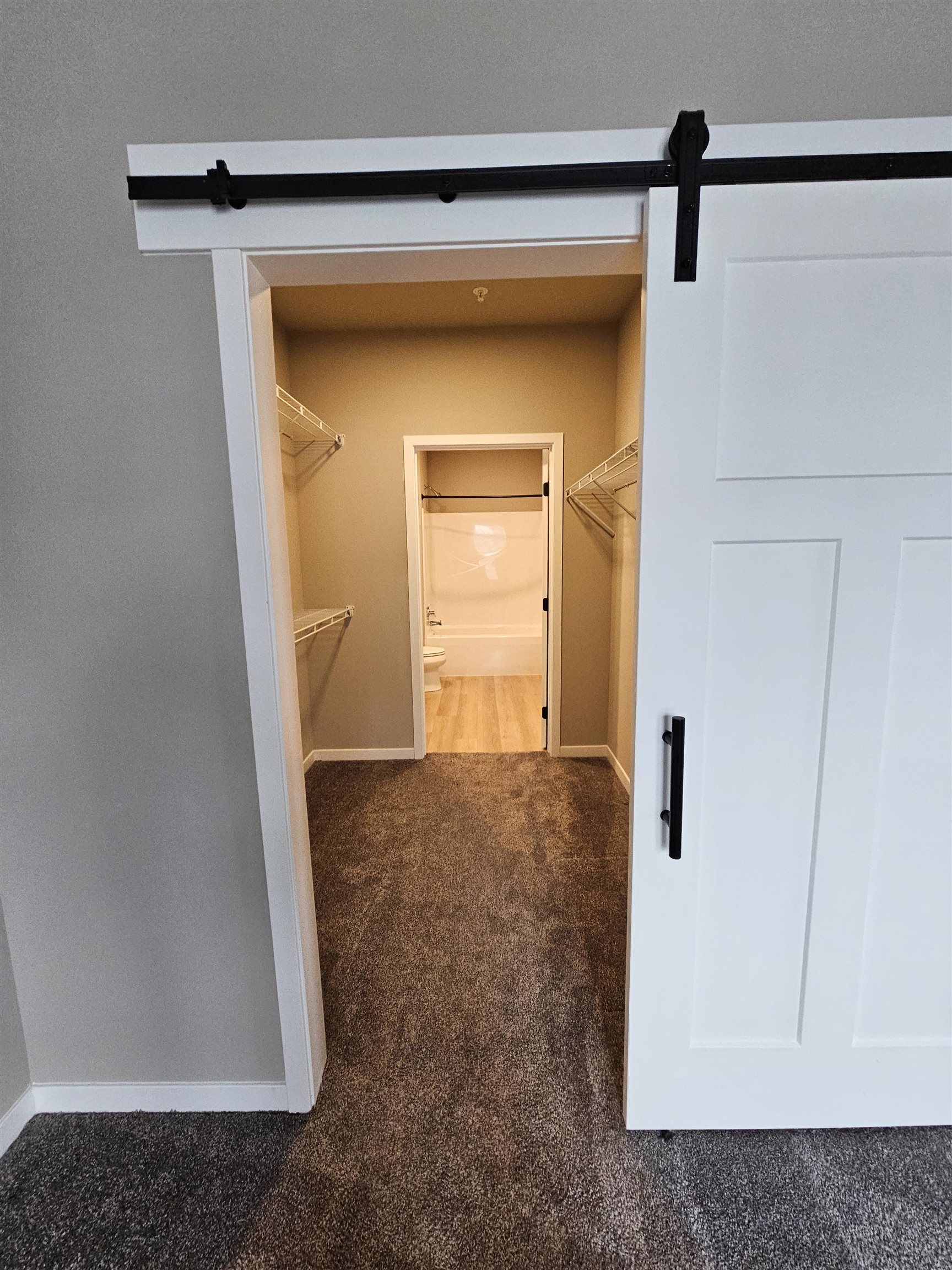 5604 Schroeder Court, Unit 101 Madison, WI 53711 - Photo 8 of 9