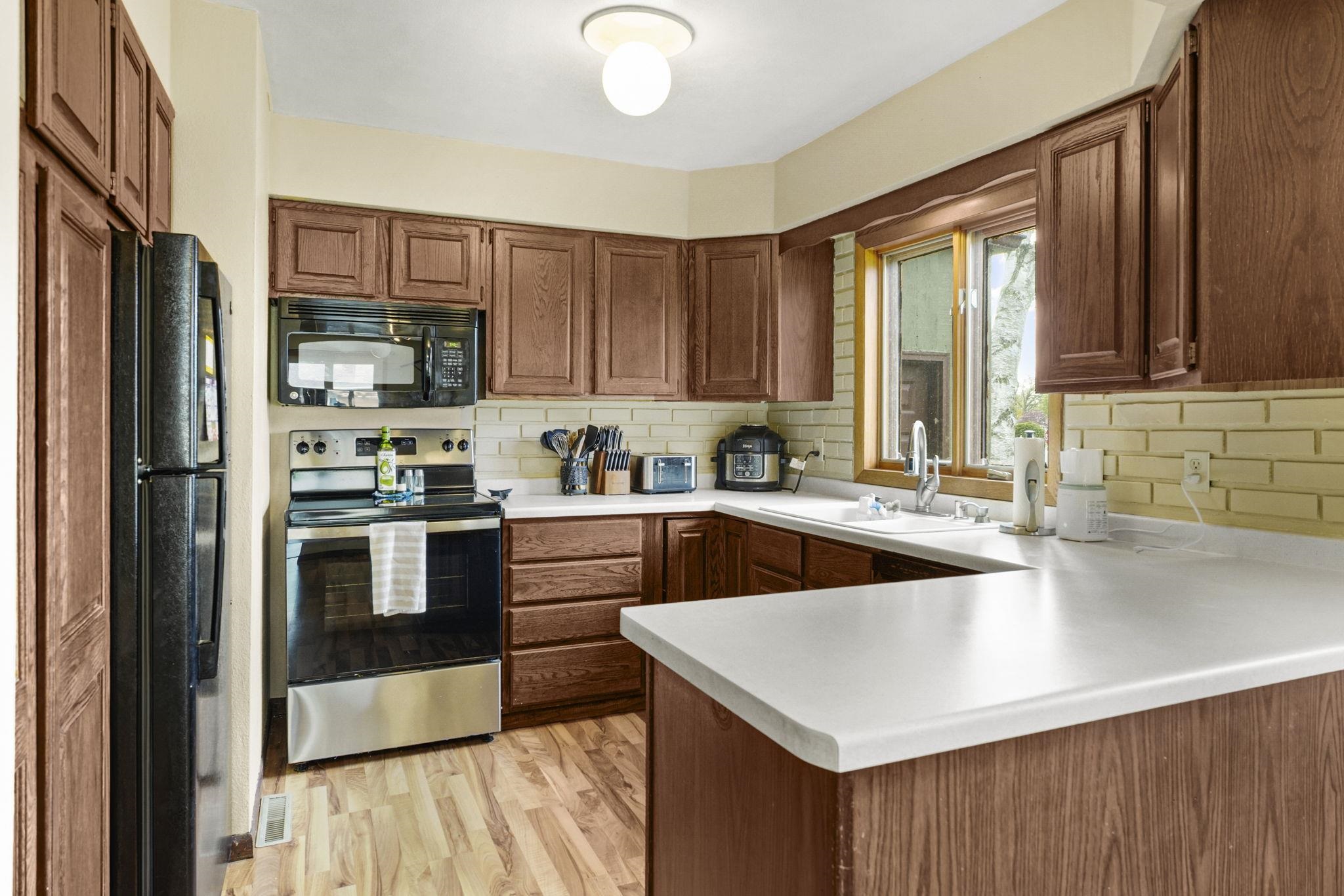 218 Avalon Road Columbus, WI 53925 - Photo 19 of 40