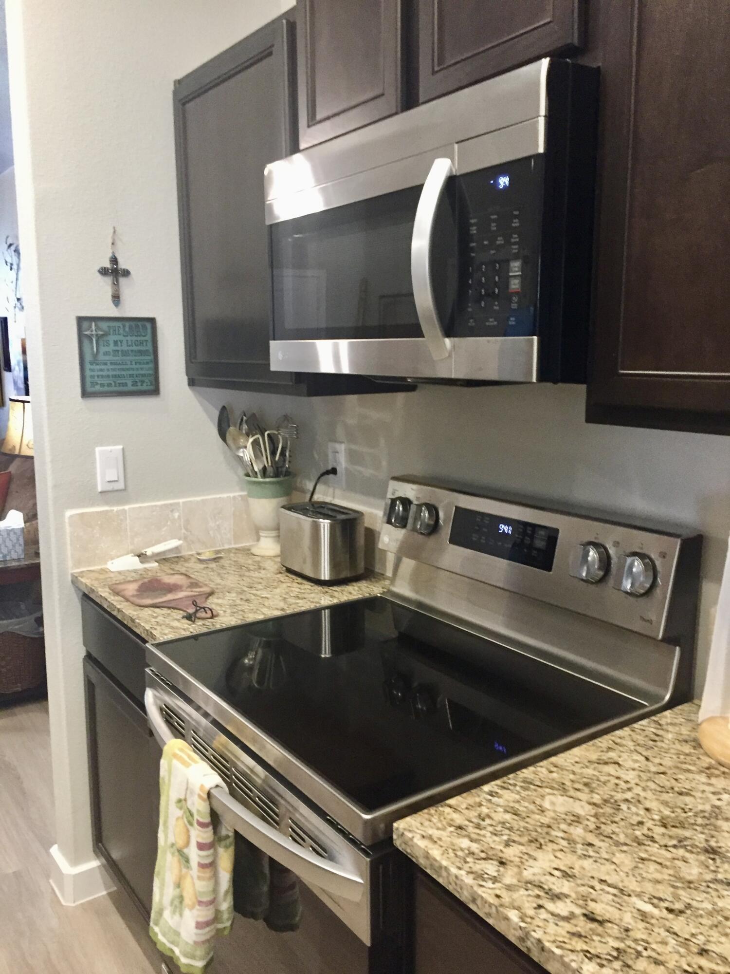 3219 Volney Avenue Lubbock, TX 79407 - Photo 5 of 10 Kitchen-3219 Volney Ave