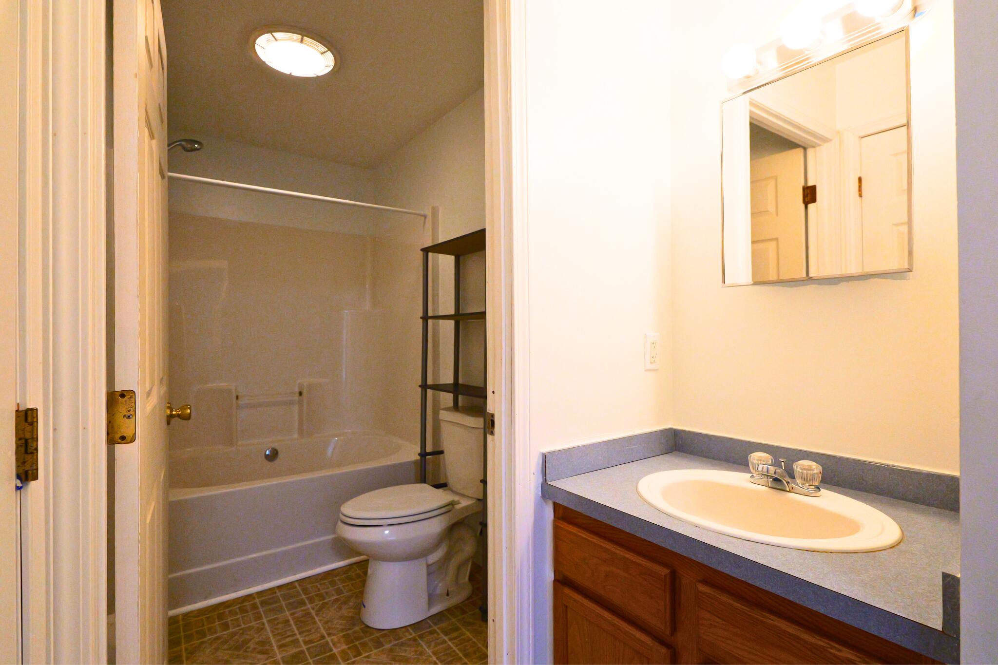 17 Judith Street Lewiston, ME 04240 - Photo 5 of 47 Primary bathroom 2