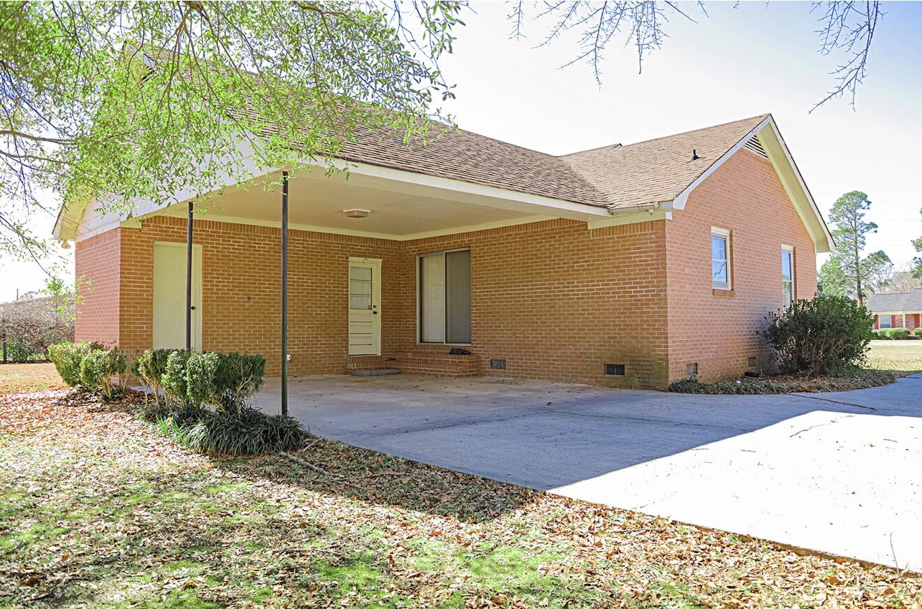 2778 Riley Street Orangeburg, SC 29118 - Photo 7 of 22 Carport