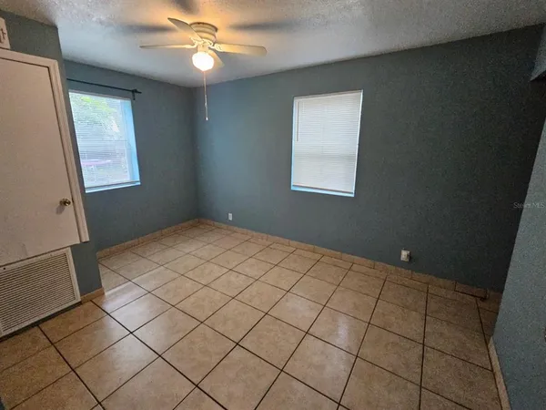 $1,250 | 118 North Van Buren Avenue, Orlando, FL 32811