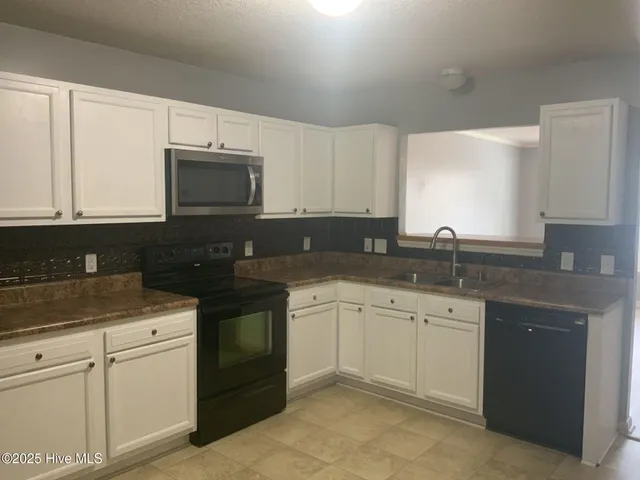 $1,050 | 27 East Doris Avenue, Unit 601, Jacksonville, NC 28540