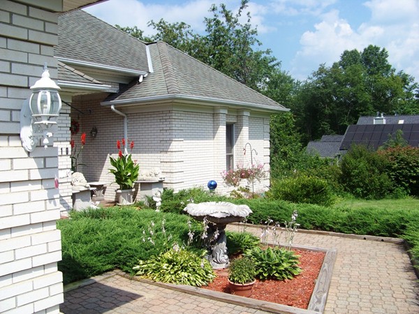 110 Florence Road Easthampton, MA 01027 - Photo 3 of 30 a front view of a house with garden
