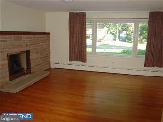 102 Upper Ferry Road Ewing, NJ 08628 - Photo 5 of 12 View