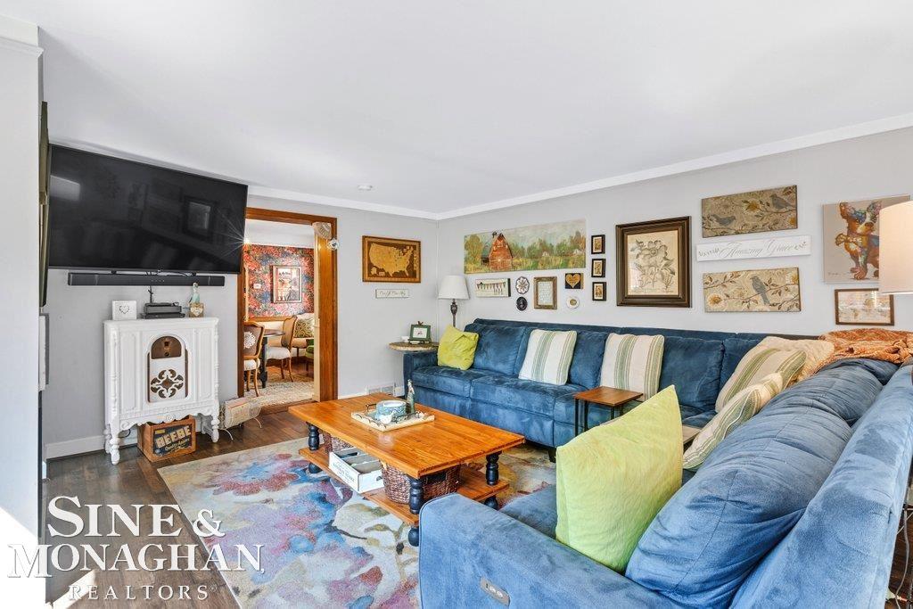 348 McMillan Road Grosse Pointe, MI 48236 - Photo 16 of 35 50050416-15.JPG