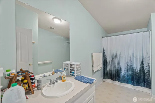 $375,000 | 1614 West Martin Street, Elma, WA 98541