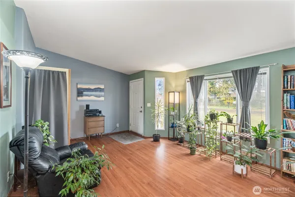 $375,000 | 1614 West Martin Street, Elma, WA 98541
